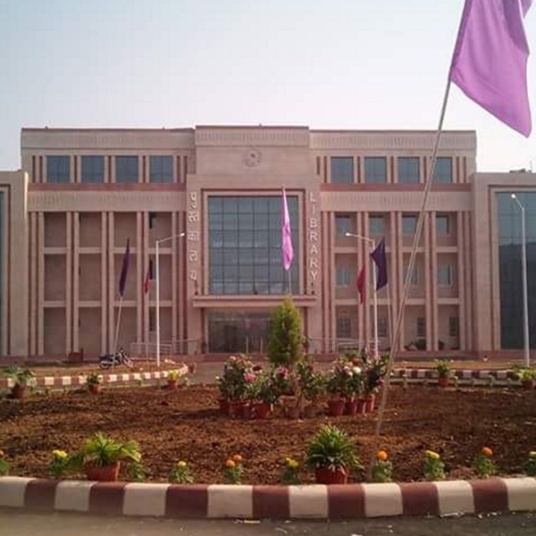 Raj Mata Vijay Raj_Gwalior1370